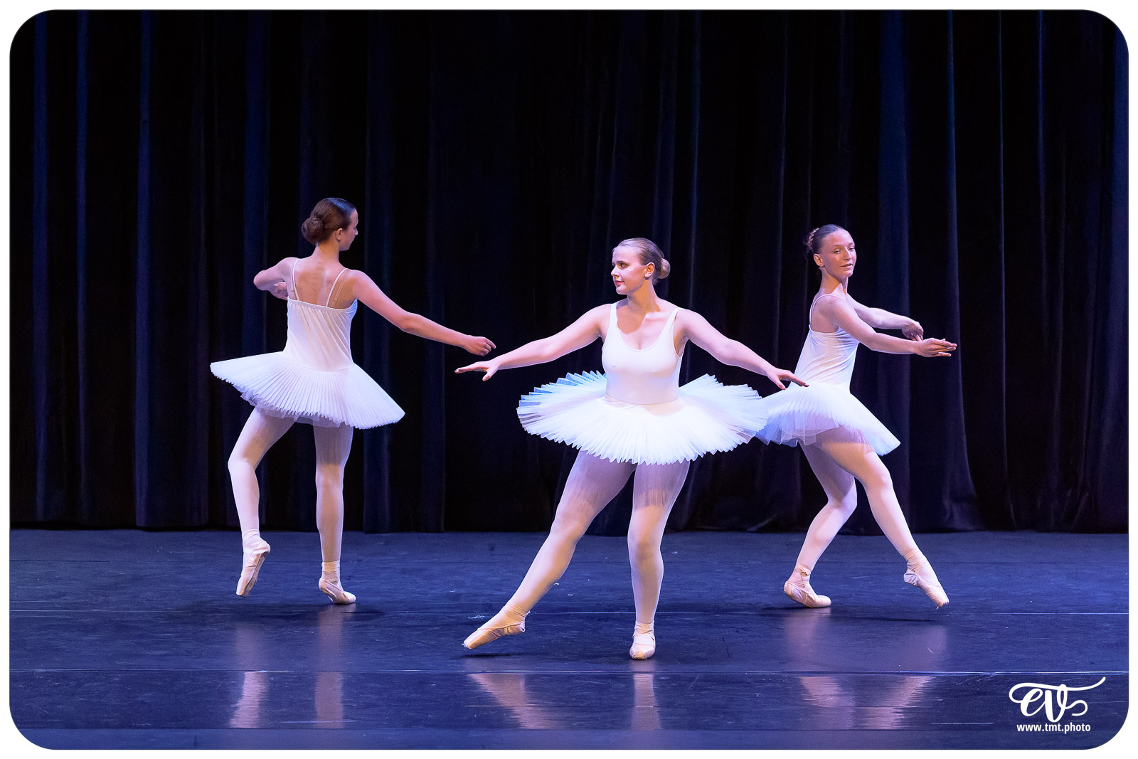 ECOLE DE DANSE CÉCILE ADAMOW